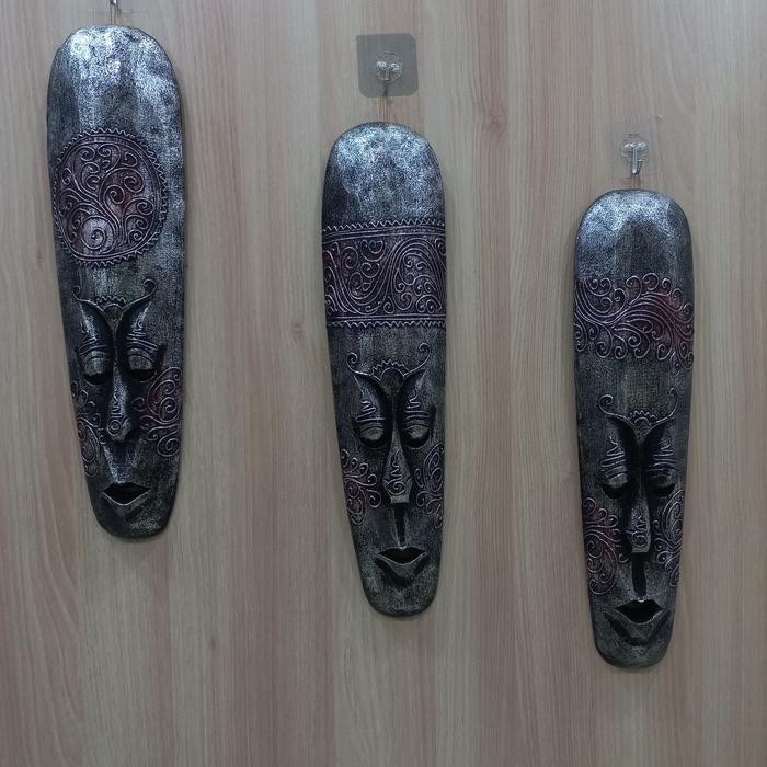 Hiasan Dinding Topeng Suku Etnik Motif Batik Kerajinan Tangan Bali Home Decor