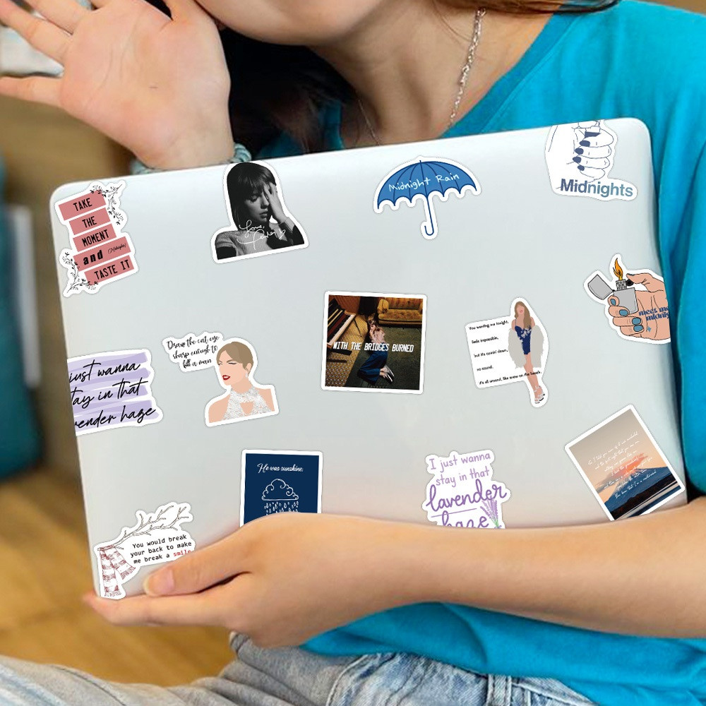 

Ins Gaya Stiker Aesthetic Pack Taylor Swift Album Terbaru Lirik StikerAnti Air Vinyl - Sticker Buku Journal Koper Stiker Casing HP Stiker Laptop Helm Motor