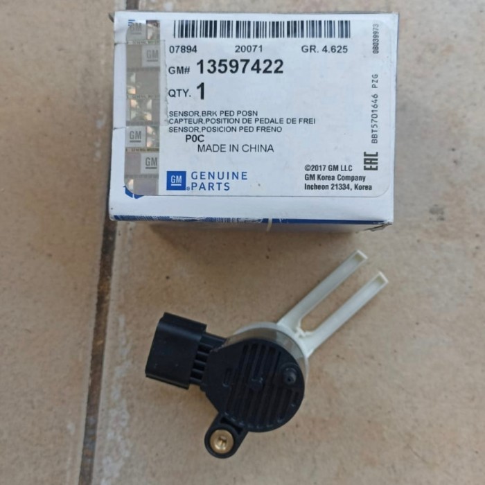 Switch Rem Captiva Diesel FL2 FL3 Pedal Captiva Facelift 2 13597422 GM berkualitas