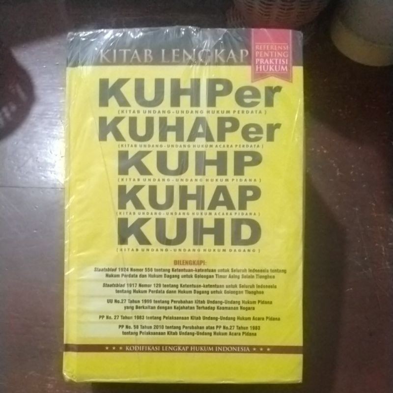 Buku Kitab Lengkap KUHPer, KUHAPer, KUHP, KUHAP & KUHD ( 5 Kitab Undang-undang)