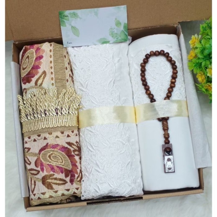 

Hampers Gift Kado Set Mukena Sajadah Hantaran/Weding/Hari Ibu/Hari Guru
