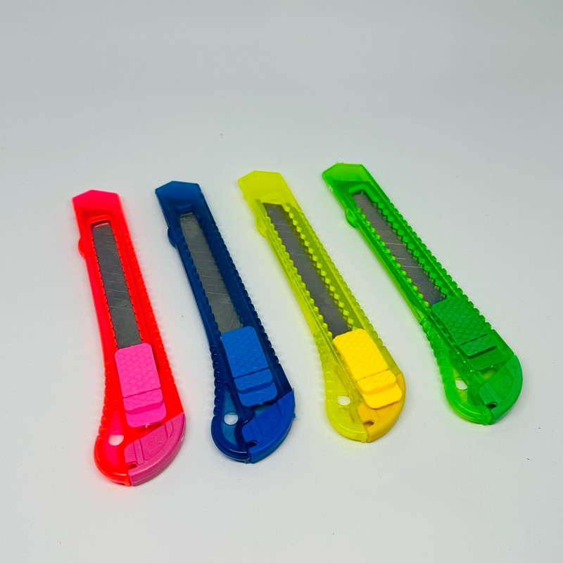 

[LW] Cutter Pisau Pemotong Kertas Warna Warni Combo CX501P