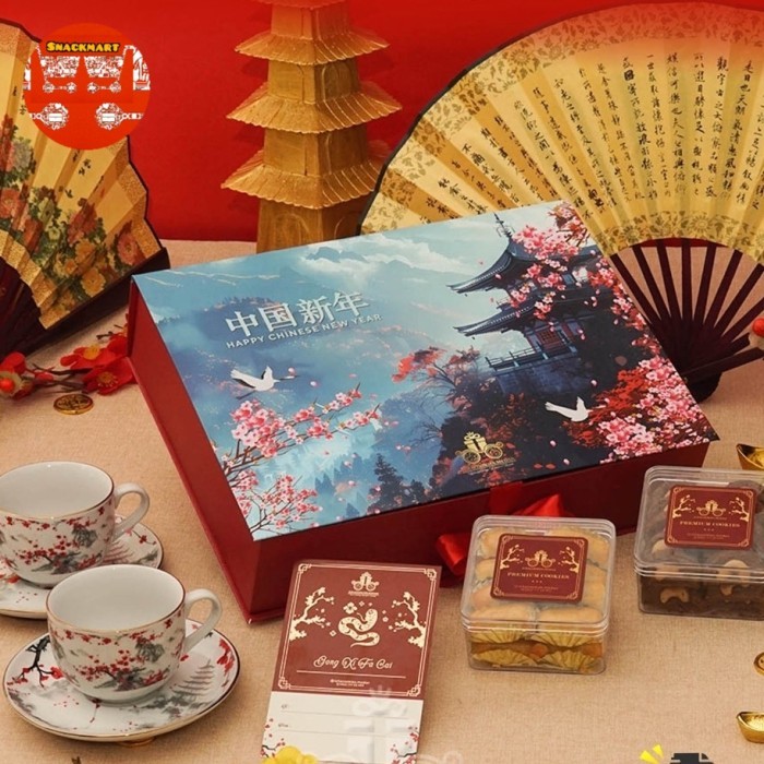 

Hampers Imlek Chinese New Year 2025 / Parcel Imlek Chinese New Year 2025 / Hampers Imlek Chinese New Year 2025 Medan / Parcel Imlek 2025 / Hampers Imlek 2025 Medan / Hampers Imlek 2025 Cookies Teaset Set Fen