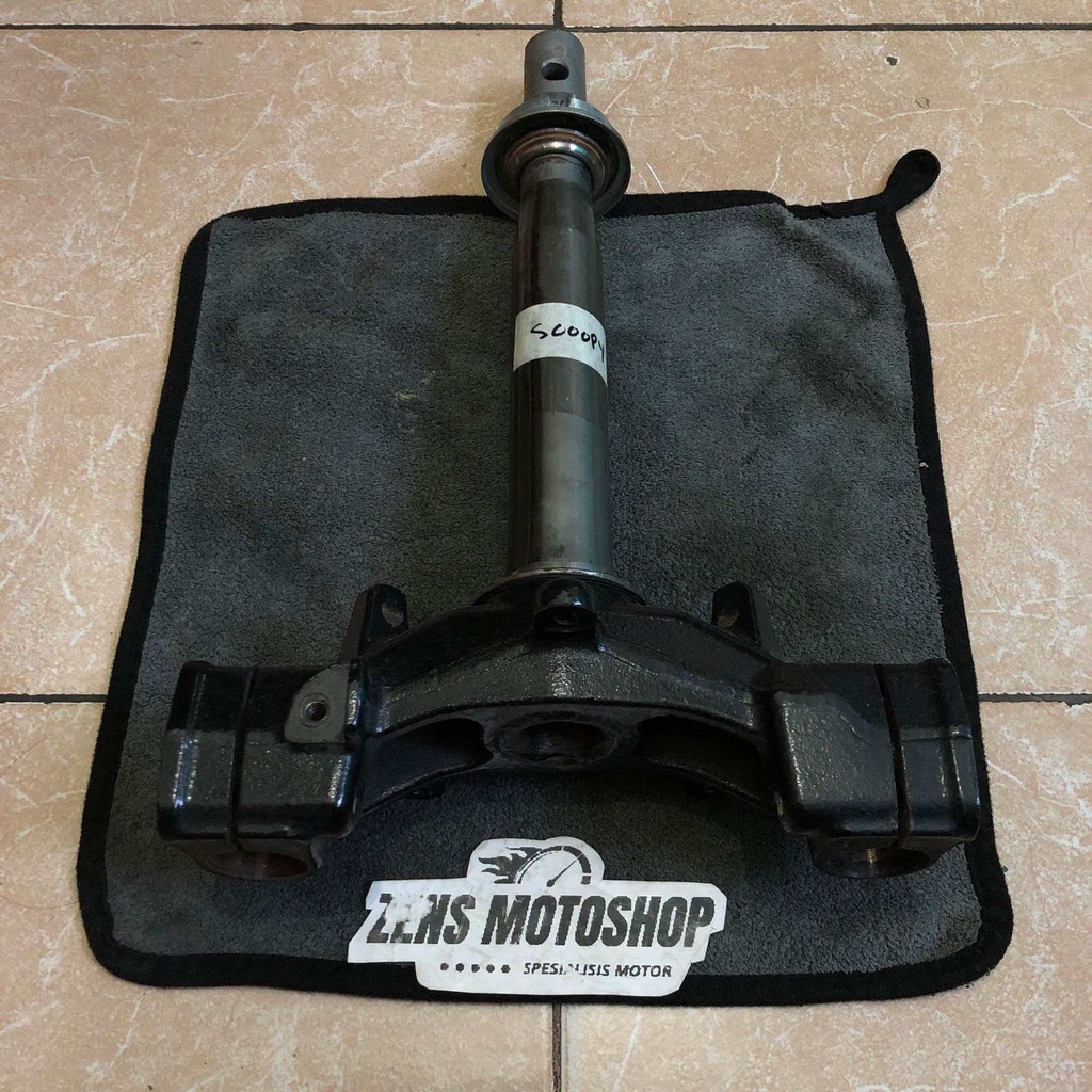 Segitiga Depan Komstir (Stem Sub Assy Steering) Honda New Scoopy K93 2018-2020 Original Copotan