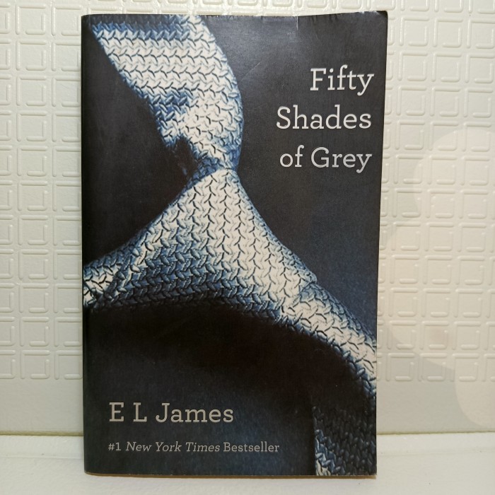 Buku Fifty Shades of Grey