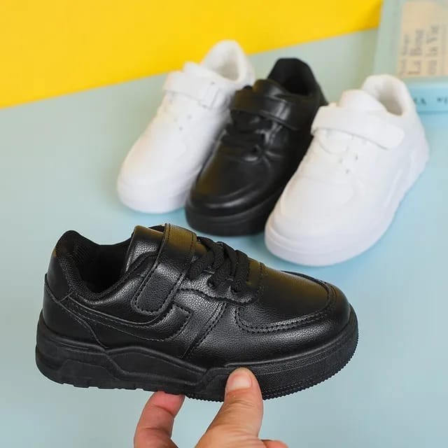 Sepatu Sekolah Hitam Polos Anak Laki Perempuan Cewek Cowok SD Import