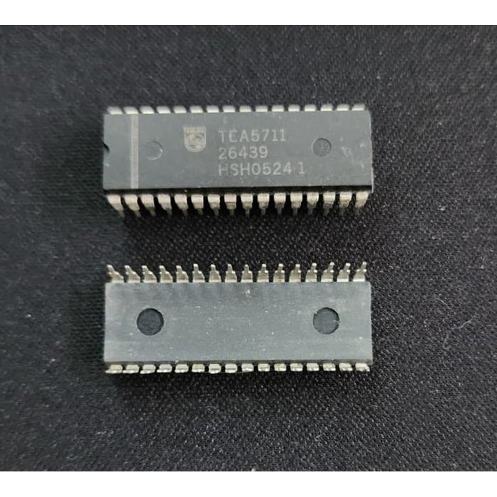 (FS) IC TEA5711 TEA 5711 Original Philips