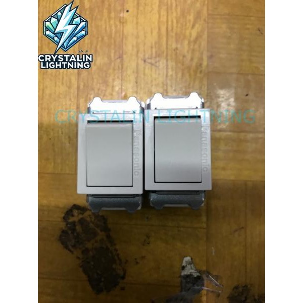 Saklar "C" 16AX Panasonic - WNJ5002-701 Full-Color