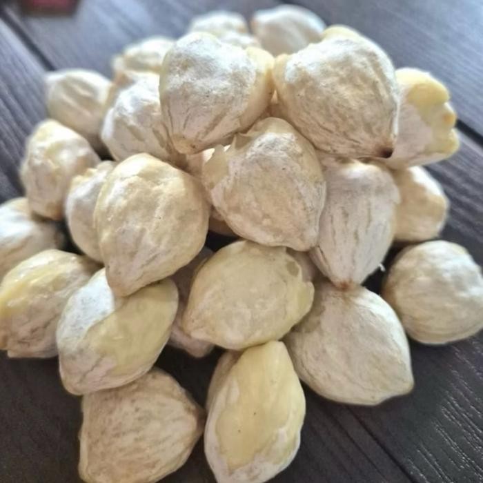 

KEMIRI BULAT UTUH GLONDONG BERAT 1KG