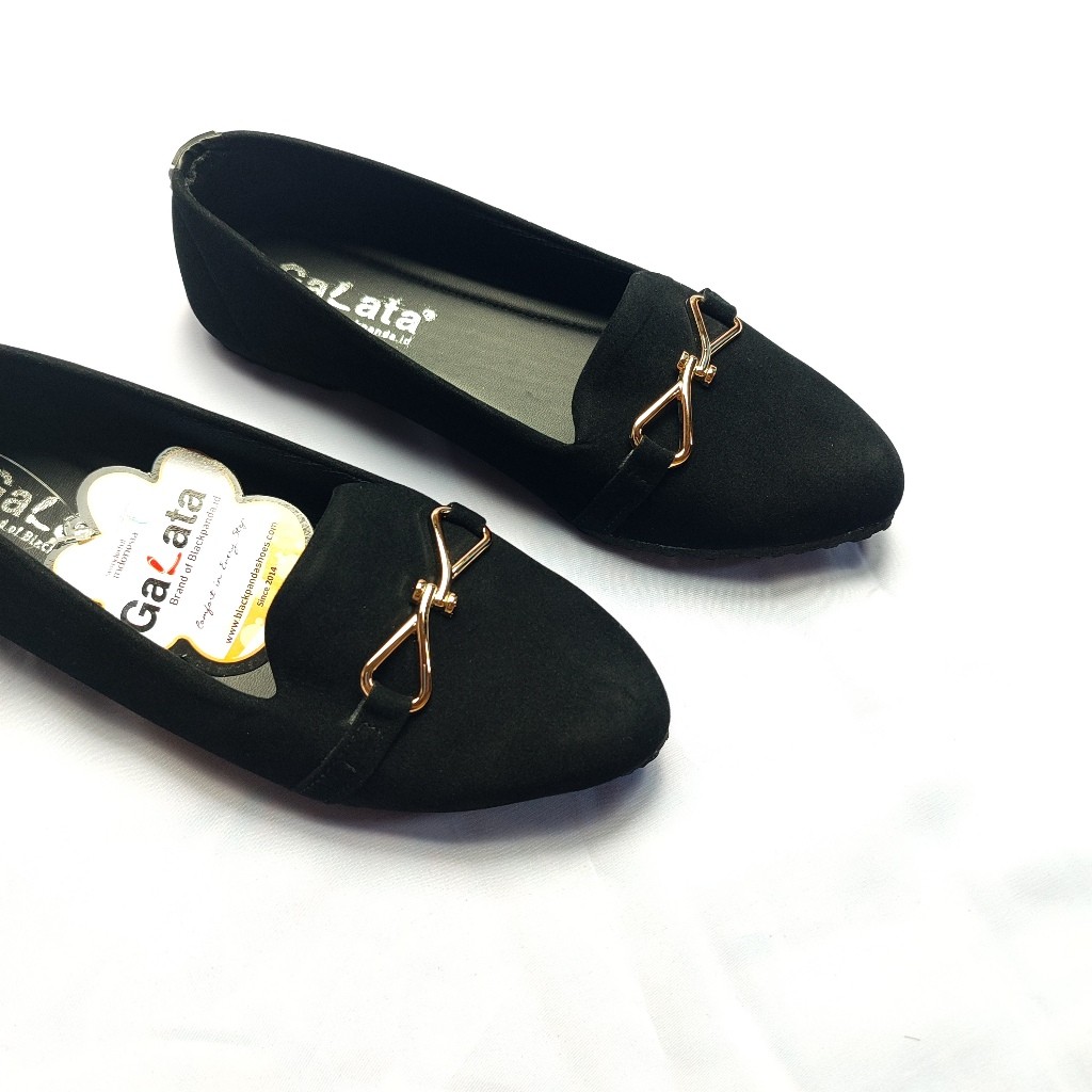 Blackpanda MIKA Flatshoes Wanita Hitam Lancip Outsole Karet