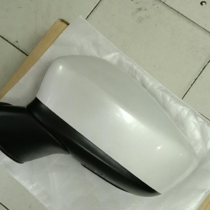 spion Mazda 2 th 2015 sen ujung