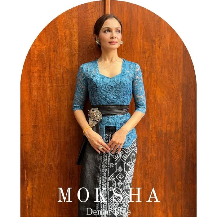 

Atasan Kebaya Kutubaru lengan sesiku Stretch Moksha - Denim, S