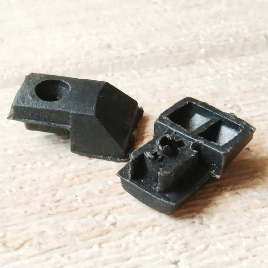 NOS/KUKU MACAN KUKU TRIPLANG PLASTIK VESPA PX EXCEL SPARTAN