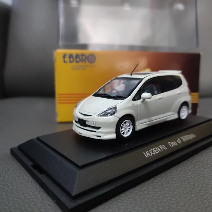 Diecast honda jazz mugen ebbro skala 1:43 RARE Miniatur