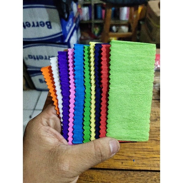 

Kertas krep / Crepe potongan (1 pcs isi 10 lembar)
