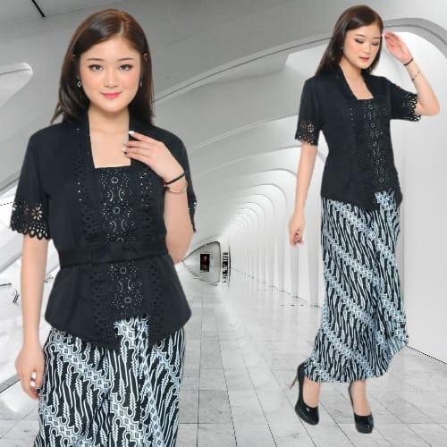 

Atasan Kebaya Kutu Baru Katun Laser Cut Aplikasi Mote GoodQuality - Hitam, M