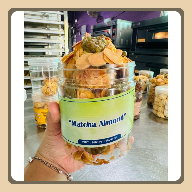 

Matcha Almond Cookies Toples Tabung 600ml Renyah Banget