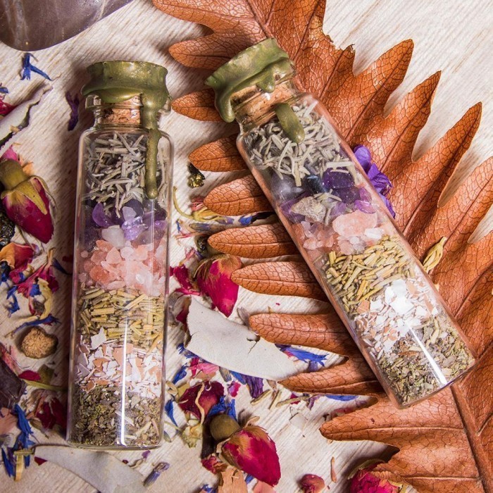

Witch Craft - Spell Jar Custom Herbal & Kristal