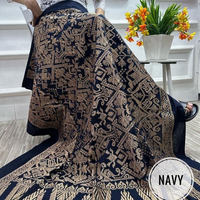 Pakaian adat bali kain lembaran songket bordir bawahan kebaya bali