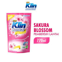 Soklin Lantai Pink 770ML