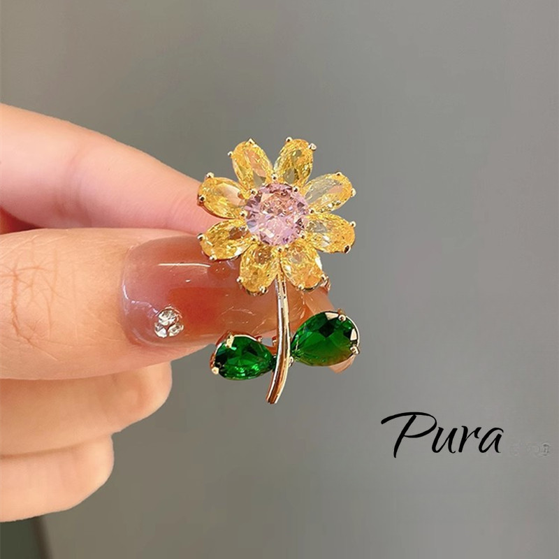【Pura】bros bunga matahari perhiasan bros gaya parfum kecil segar dan manis jas bros gesper syal sutr