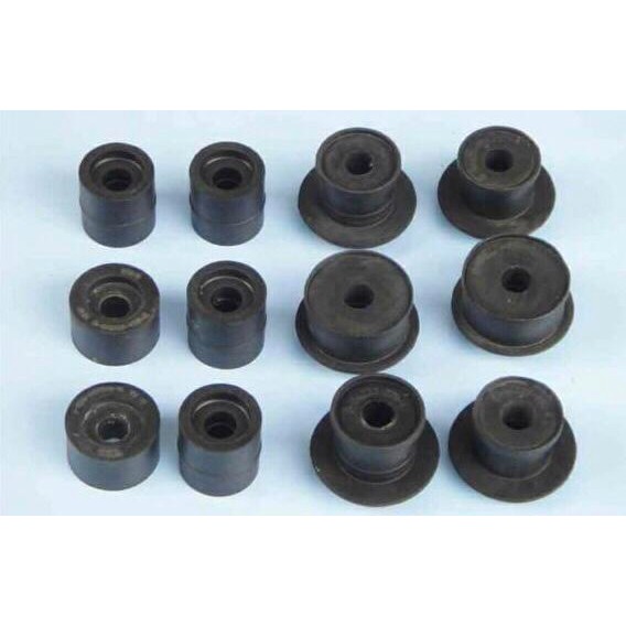 Karet body bodi Isuzu Trooper