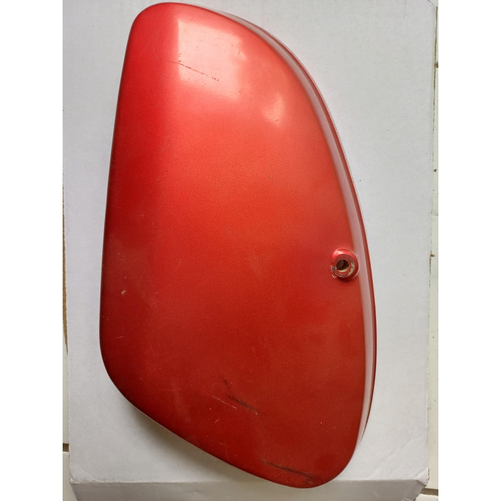 Box Aki Motor Honda C70 Original Bagian  Kiri Bekas