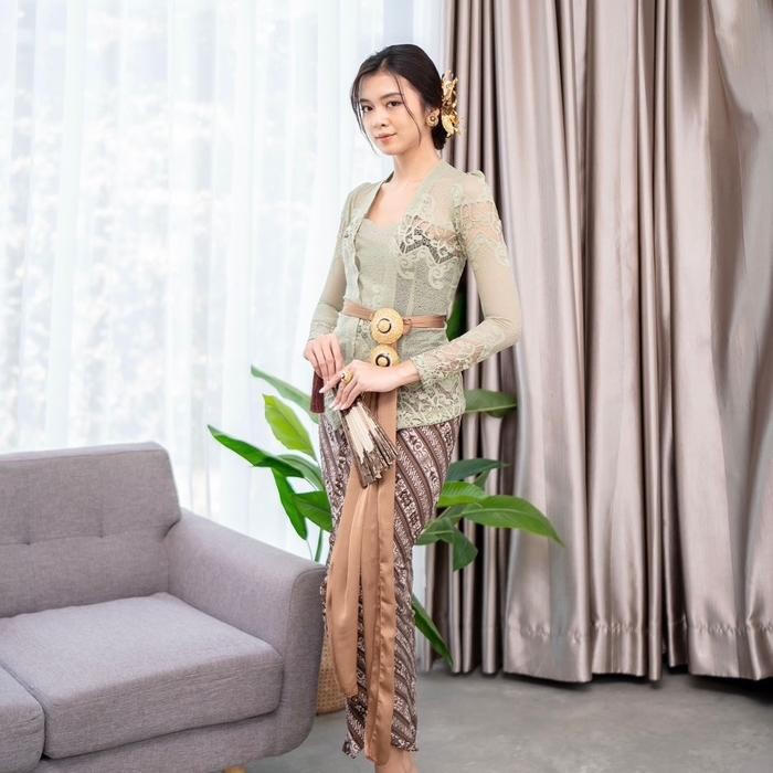 Clarini | Kebaya bali kebaya modern pakaian kondangan kebaya brokat Kartini kebaya wisuda kebaya nik