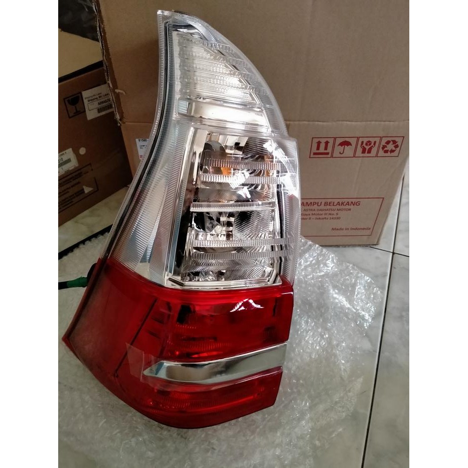 Stoplamp / Lampu belakang kiri Avanza Xenia 2018 2019 2020 ori