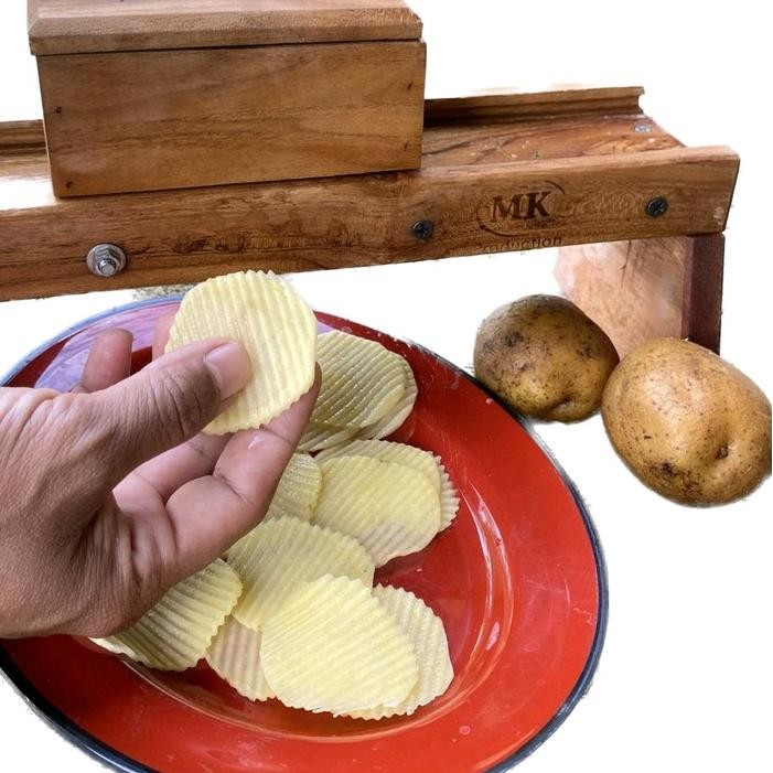 

Sale merk pro MK PENGIRIS SERBAGUNA KAYU JATI bonus 5 mata pisau Bisa diganti pisau dan diatur tebal tipisnya Alat Kentang Keripik - Tanpa bonus, Kwalitas terbaik Happy Shopping