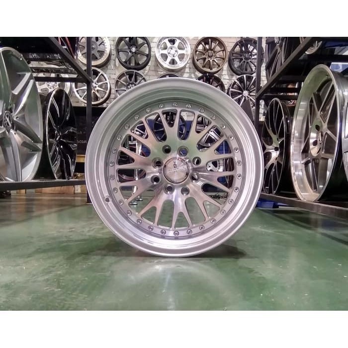 Velg Mobil Ring 16 HSR Type CLASSIC Lebar 8/9 Lubang 4 Silver Polis