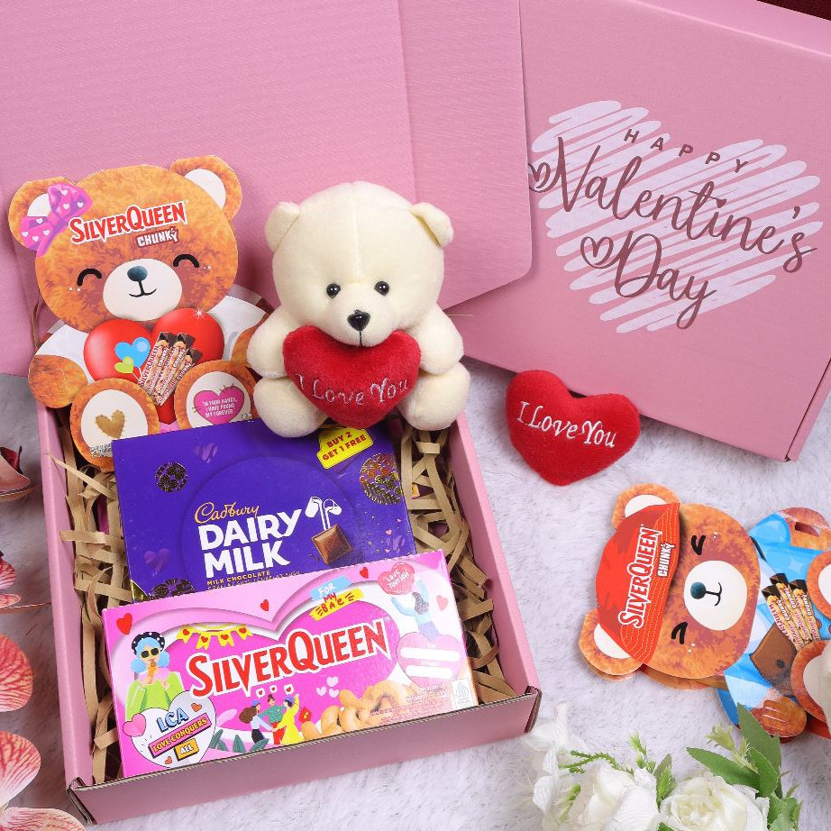 

Hampers Coklat | Kado Teddy Bear | Hadiah Ultah Pacar SilverQueen Cadbury | Gift Box