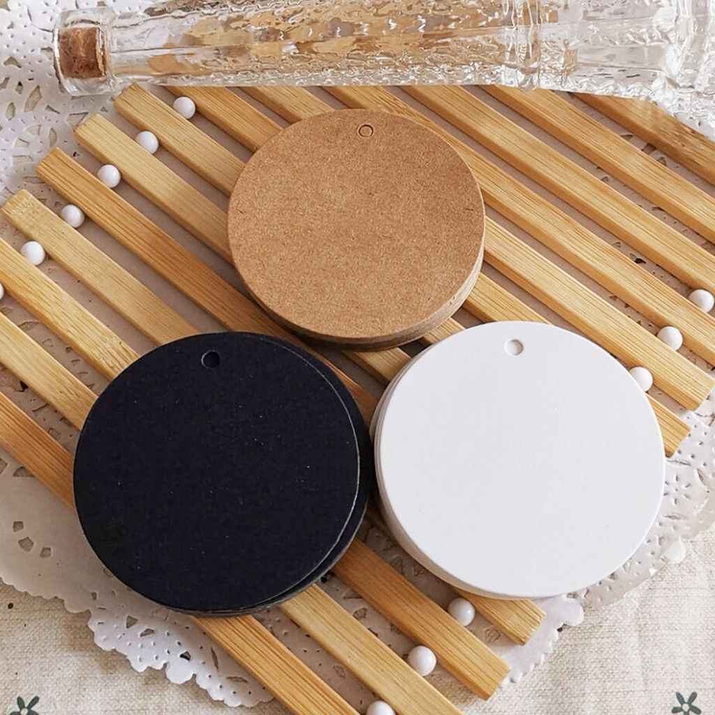

50pcs 5cm Round Labels Paper Card Hang Tags Blank Kraft Paper Cards for Jewelry Packaging DIY Wedding Party Couples Lovers Gifts