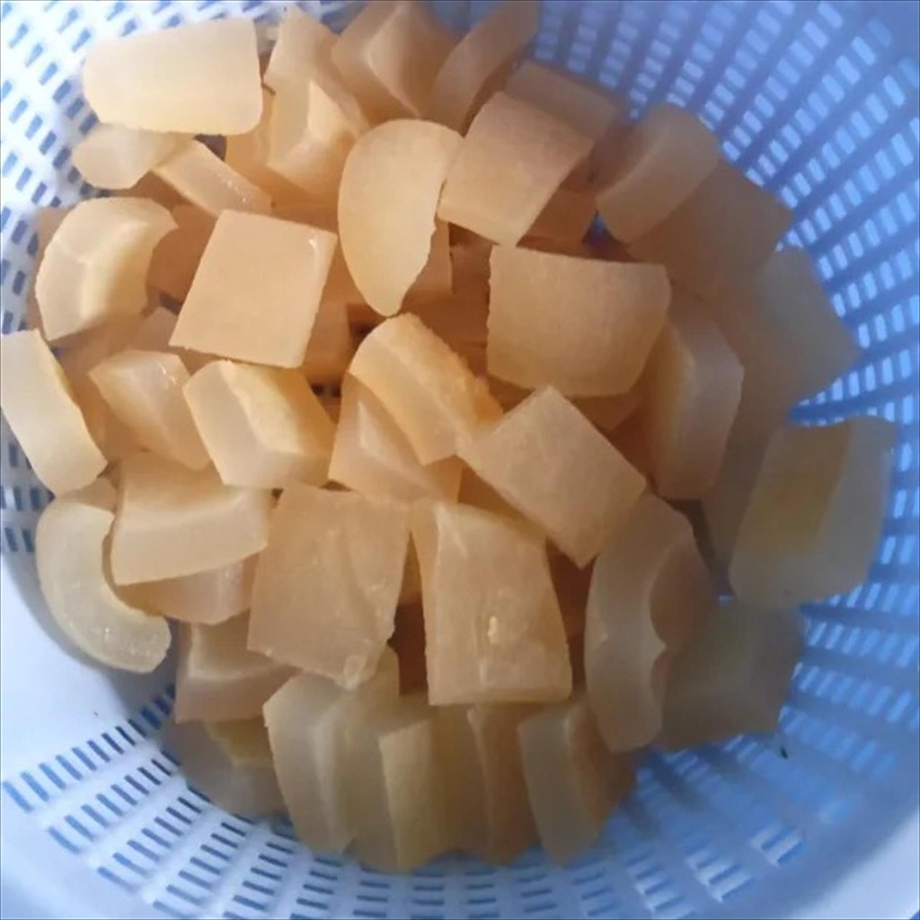 

CECEK / KULIT SAPI / KIKIL BERSIH MATANG POTONG KOTAK 400 GR