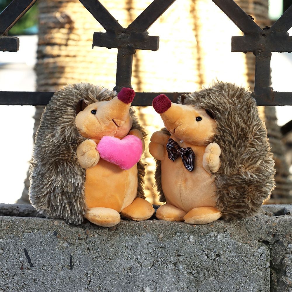 

Lovely Cushion Birthday Gifts Soft Cotton Dolls Stuffed Animal Hedgehog Couple Doll Plush Toys