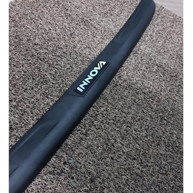 Sill Plate Belakang Mobil Toyota New Innova OLD - SILLPLATE BELAKANG INNOVA LAMA HITAM