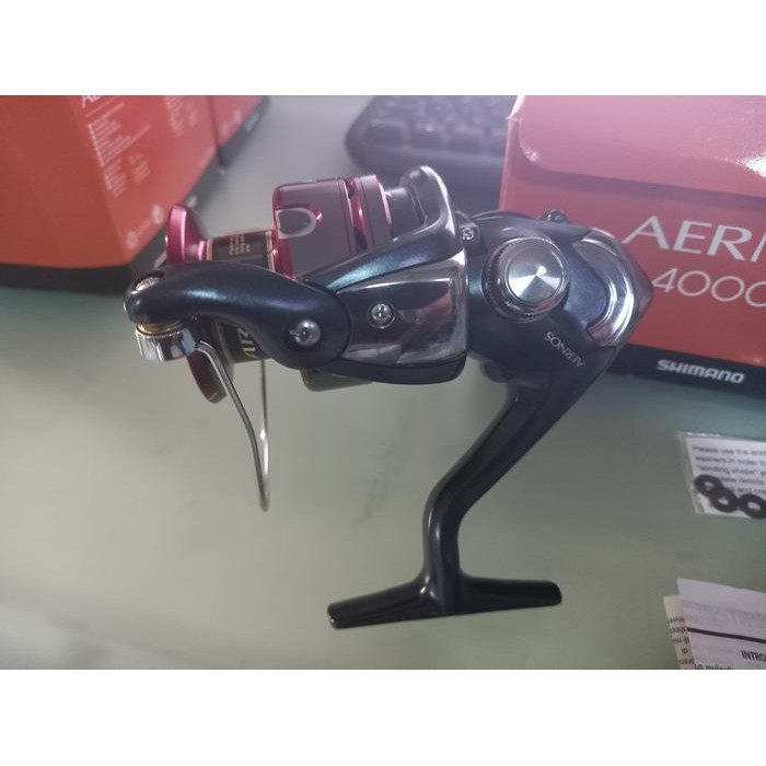 Reel Pancing Shimano AERNOS 4000FB