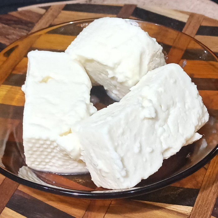 

Fresh Feta Cheese / Keju Feta / Brinza