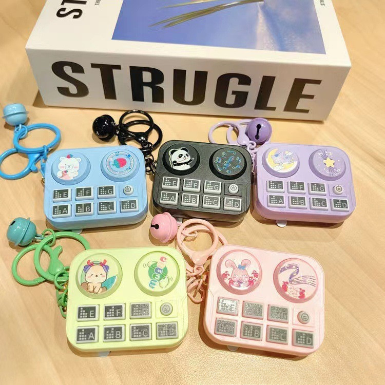 Gantungan Kunci Mini DJ Controller  Model Realistis untuk Pecinta Musik