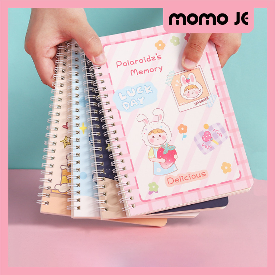 

MOMO JE S5908 Notebook Ring Motif Random A5 Buku Tulis Sekolah Isi 60 Lembar Buku Diary Random