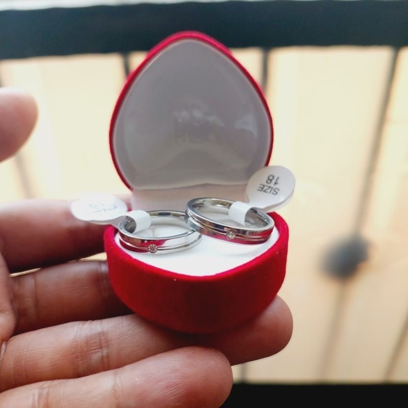 Cincin Couple Pasangan Kawin Sudah Free Kotak / Cincin Perak Titanium Mata Satu Garis Tengah Antikar