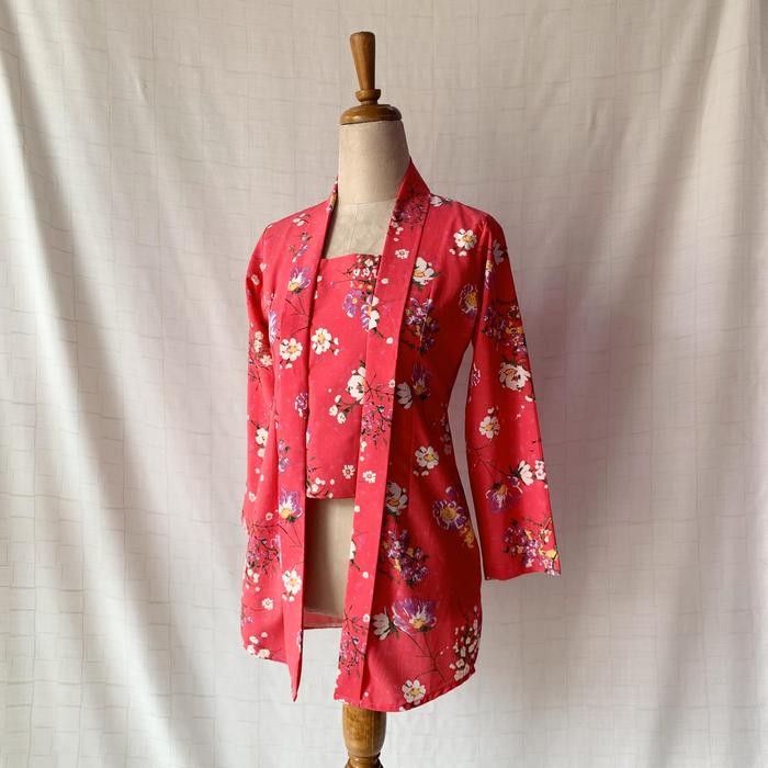

Loewes KEBAYA TUNIK MODERN KUTUBARU JADUL BUNGA FLORAL KUTU BARU CASUAL LENGAN PANJANG VINTAGE - Merah, XS — LD 84