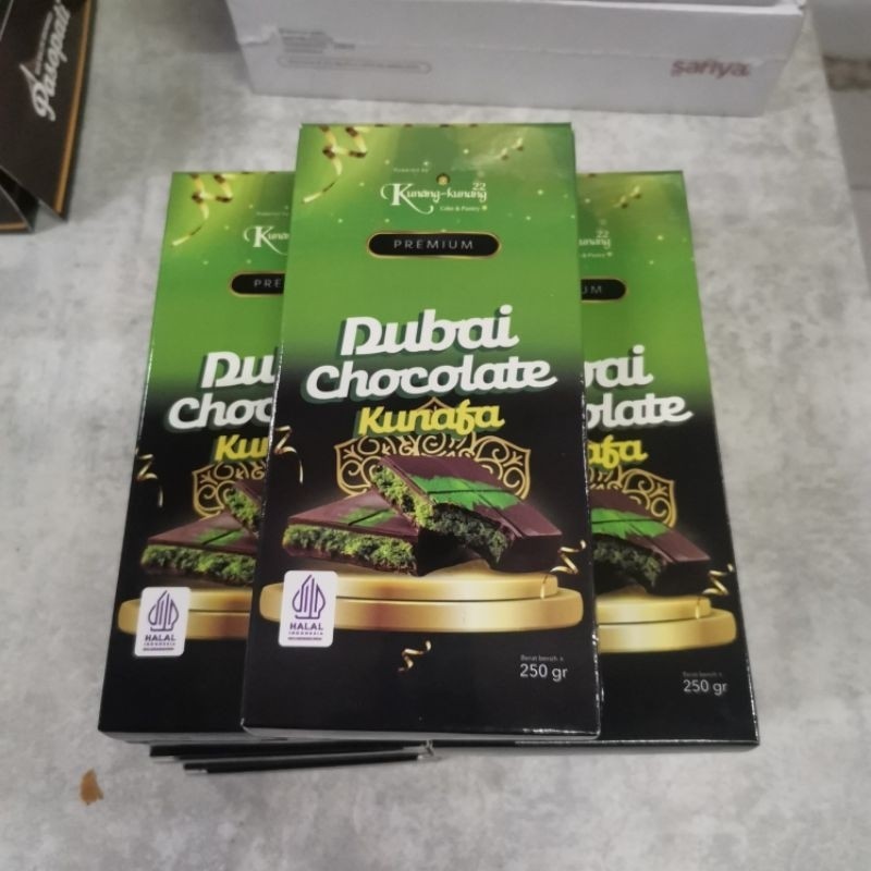 

CHOCOLATE DUBAI KUNAFA // COKLAT DUBAI KUNAFA 250 GRAM