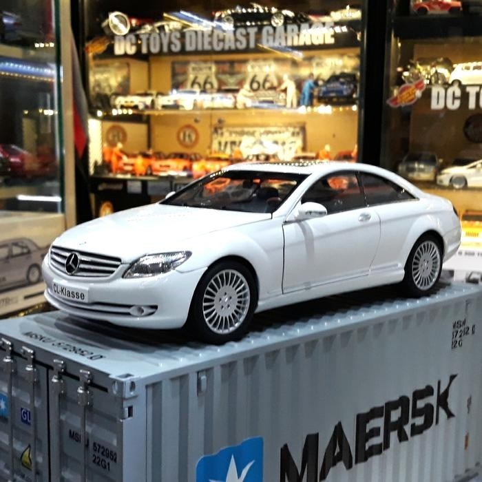 Diecast Autoart Mercedes Benz CL Klasse White Miniature