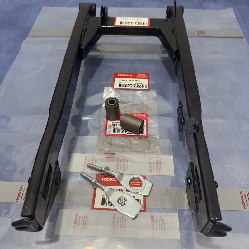 SWING ARM KOMPLIT HONDA ASTREA GRAND HITAM ORIGINAL