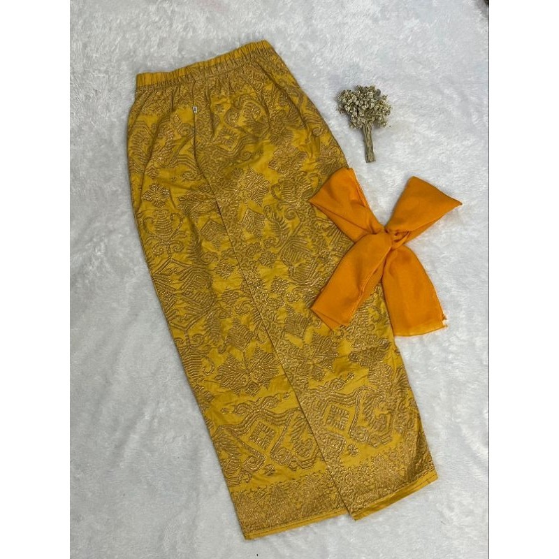 KAMEN JADI BORDIR MOTIF GANITRI SET SELENDANG ( selendang warna rndom)/KAMEN BALI/KAMEN BORDIR/KAMEN