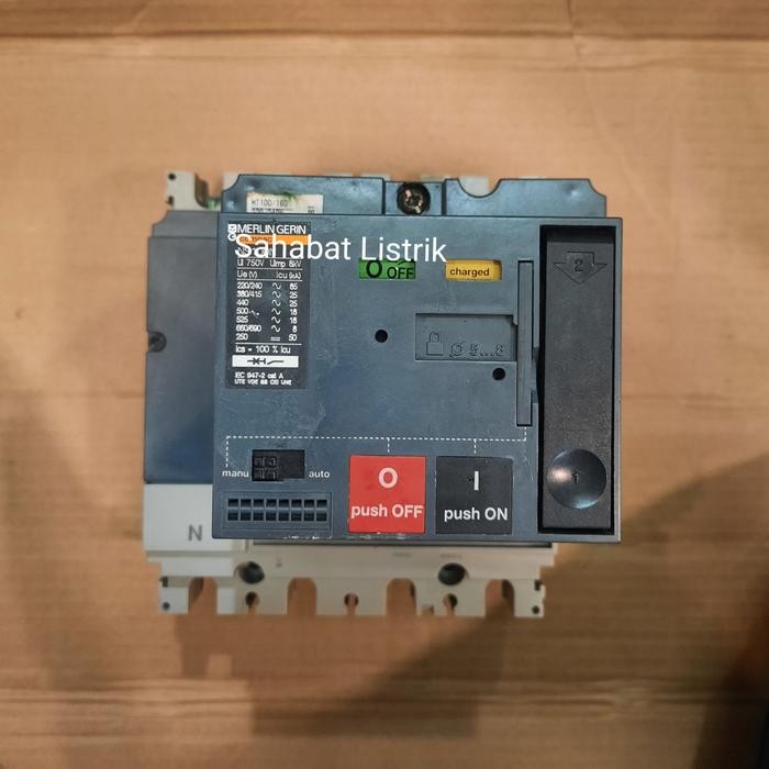 MCCB MERLIN GERIN NS160N 4P 160A MOTORIZED KOMPLIT