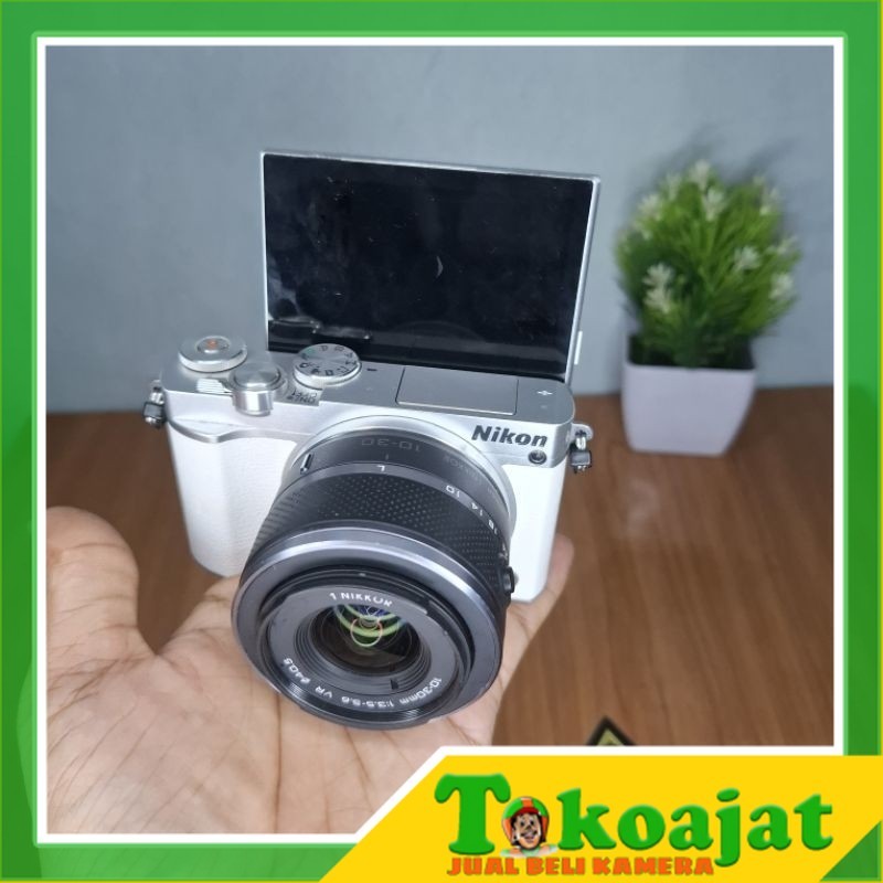 MIRRORLESS NIKON J5 KAMERA NIKON J5 MURAH