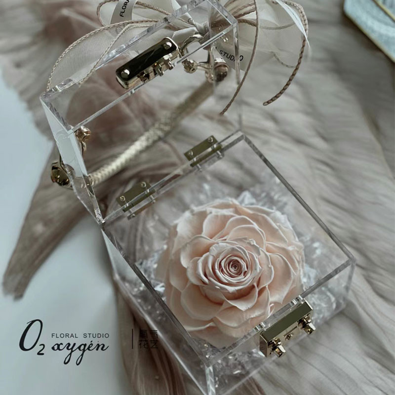 

DIY acrylic eternal flower box rose Qixi Festival romantic flower box 520 transparent empty box for girlfriend