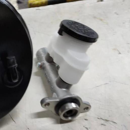 Master rem atas Isuzu Trooper